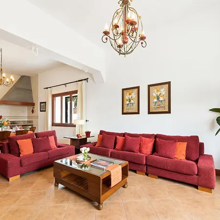 Refugio Del Volcan By Tropical Host Villa *