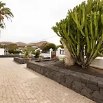 Refugio Del Volcán By Tropical Host Villa *