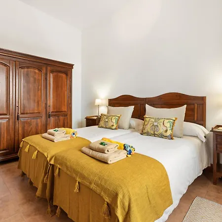 Refugio Del Volcan By Tropical Host Villa *