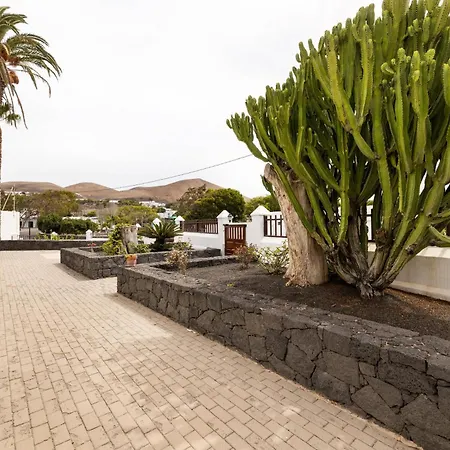 Refugio Del Volcan By Tropical Host Villa *