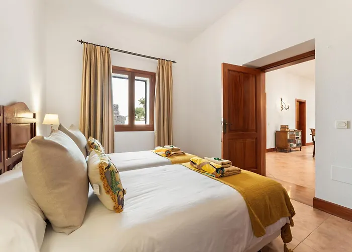 Refugio Del Volcán By Tropical Host Uga