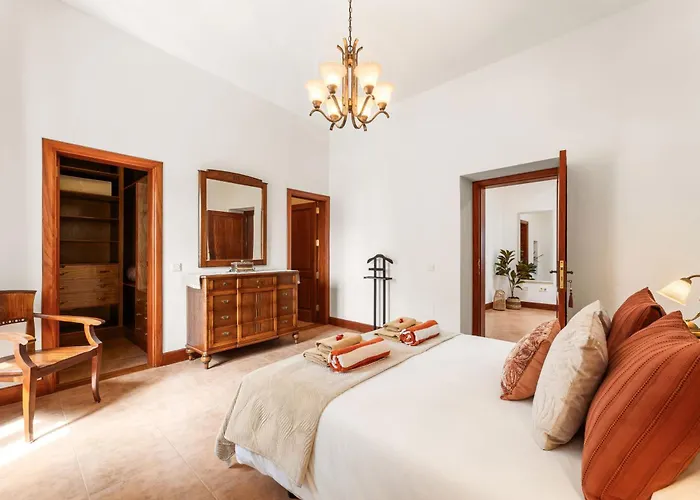 Refugio Del Volcan By Tropical Host Villa